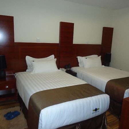 Miracle Hotel Addis Abeba Exterior foto