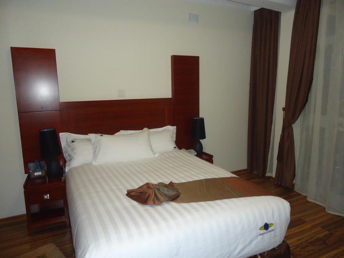 Miracle Hotel Addis Abeba Exterior foto